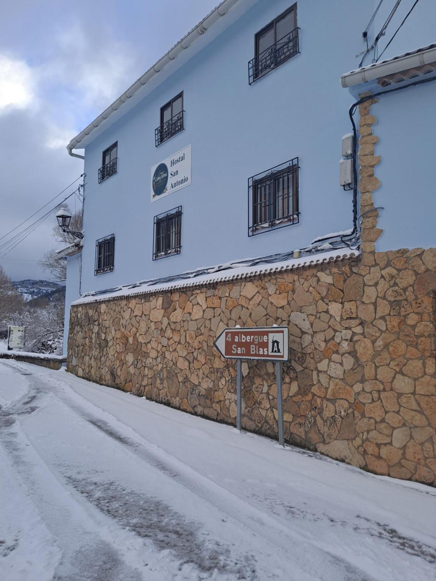 Hostal San Antonio Tragacete Exterior photo